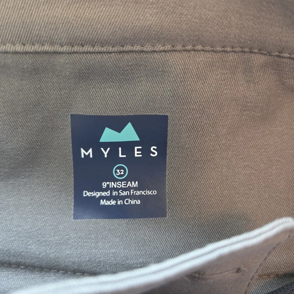 Myles Tour Performance Golf Shorts Mens 32 Gray Stretch Flat Front Lightweight C